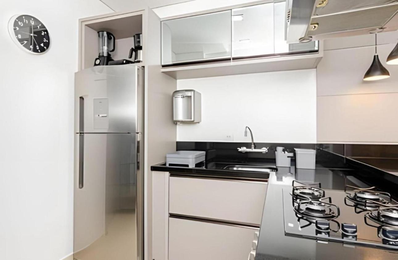 Em Copacabana Posto 4 Apartamento *